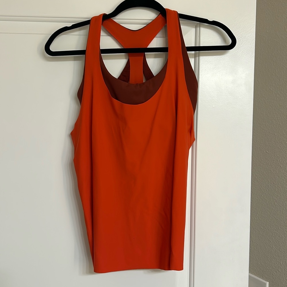 Athleta sports bra workout top